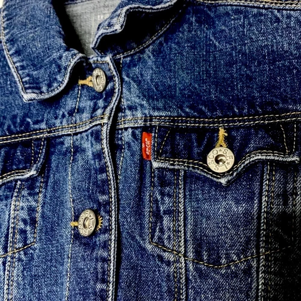 Levi’s Girls Y2K Medium Wash Classic Denim Trucker Jacket Size 16 Button Up - Picture 4 of 6